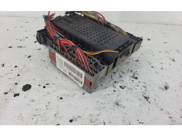 Блок предохранителей 9494509, 9322212 Volvo S80