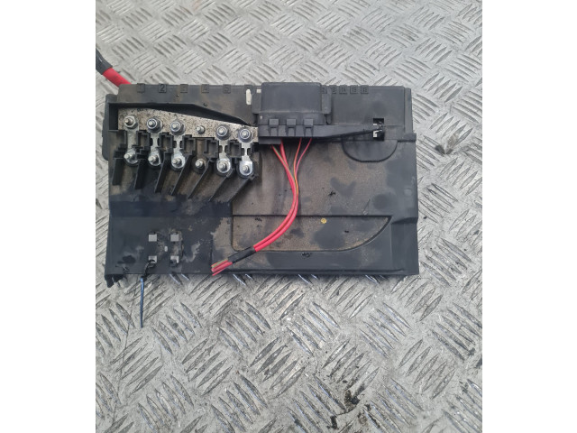 Блок предохранителей 6Q0937550F Skoda Fabia Mk1 (6Y)