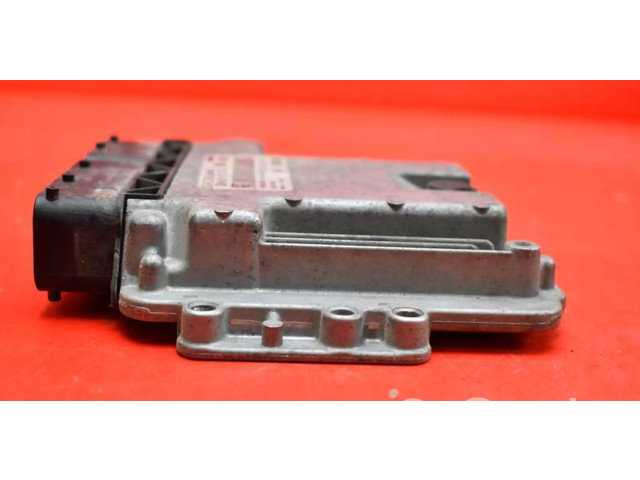 Блок управления двигателем Блок управления 39113-27405   Hyundai Sonata