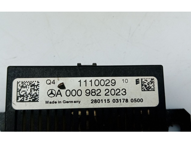 Блок управления A0009822023   Mercedes-Benz GLA W156