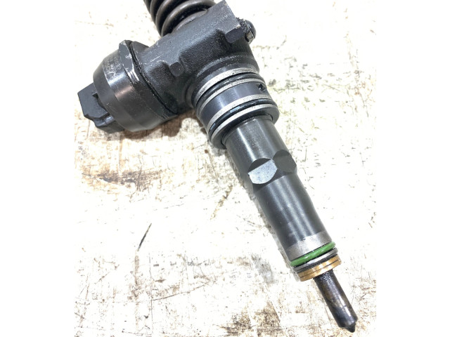 Форсунка 038130073aj    Volkswagen Touran I   