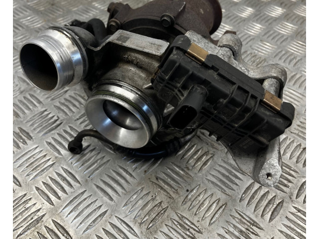 Vstřikovací lišta 8512464 BMW 5 F10 F11 N47D20A