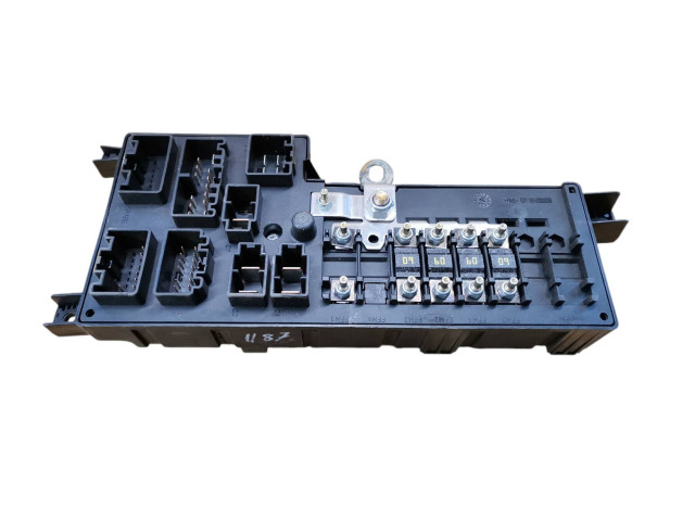 Ящик предохранителей (комплект) 518322326, 8637841 Volvo V70