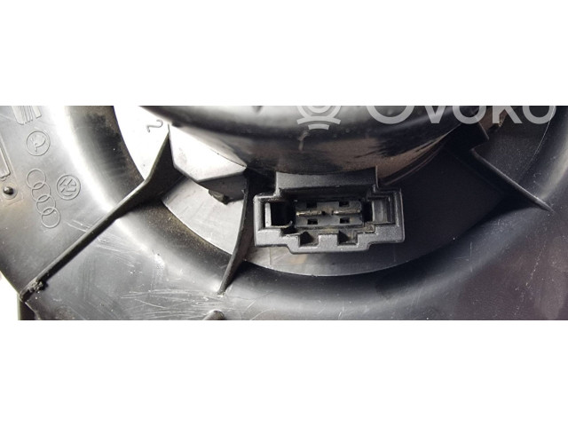 Вентилятор печки 6Q1819015C Skoda Fabia Mk1 (6Y)