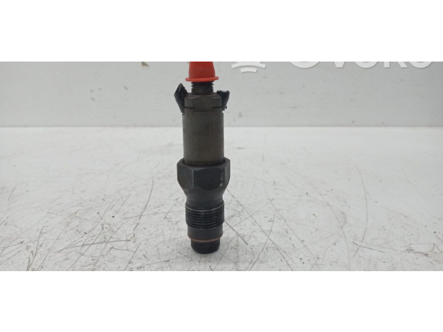 Vstřikovač LCR6736001   Renault Clio I     