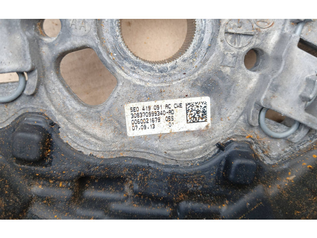 Руль Skoda Octavia Mk3 (5E)  2013 - 2019 года 5E0419091AC, 0060021679      