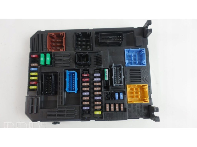 Pojistková skříňka 9832880280 Opel Crossland X 2021