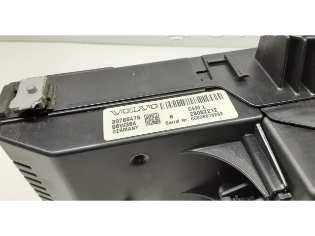 Блок предохранителей 30786475, 28062212 Volvo V70