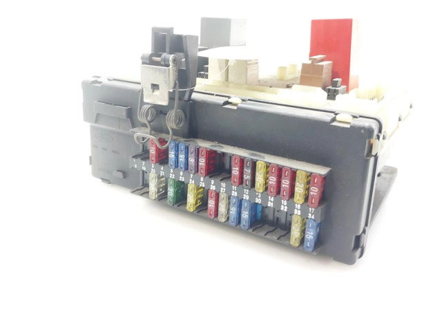 Блок предохранителей 95AG14A073CA Rover Rover