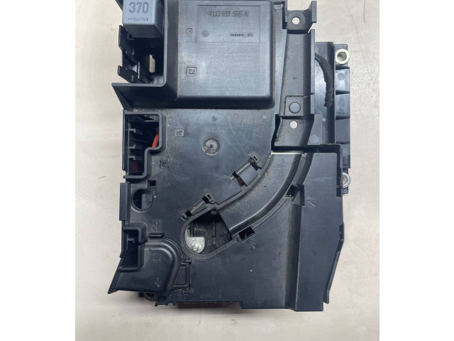   Pojistková skříňka 7L0937548C   Audi Q7 4L 2014