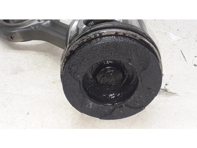 Поршень с шатуном Citroen C4 I для дизельного двигателя 1.6