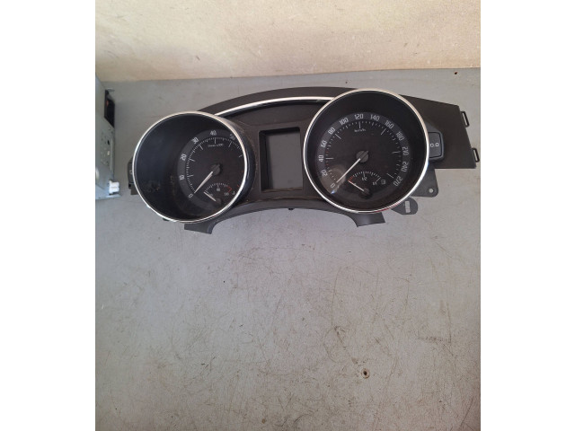 Geschwindigkeitsmesser Cockpit 3T1920841J Skoda Superb B6 (3T)
