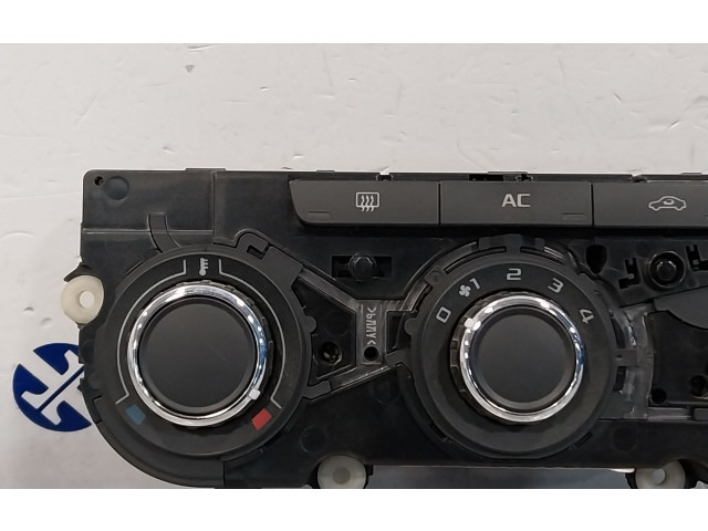 Модуль блока управления кондиционером 3T0820047R, SW0401 Skoda Yeti (5L)