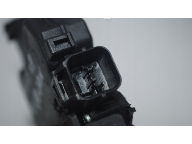 Замок багажника Mitsubishi Colt CZ3 2006 - 2009 года