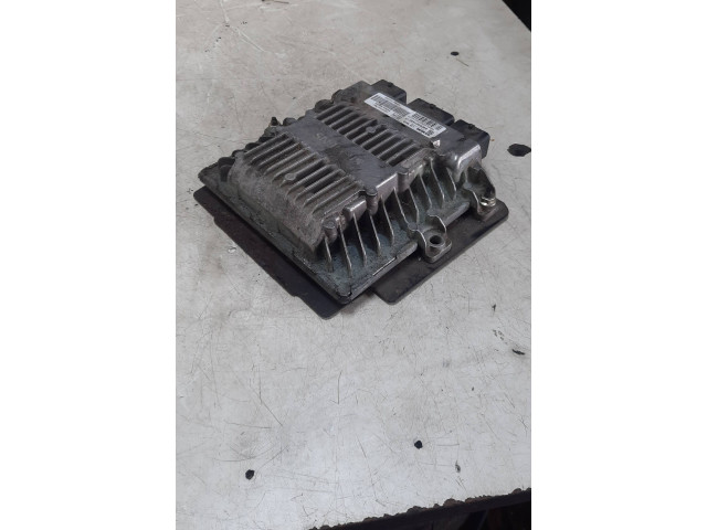 Řídící jednotka 5WS40155CT Citroen Berlingo 2004