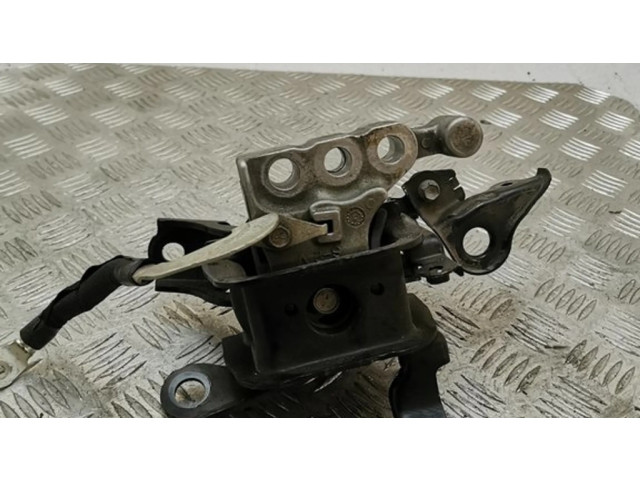 Подушка двигателя