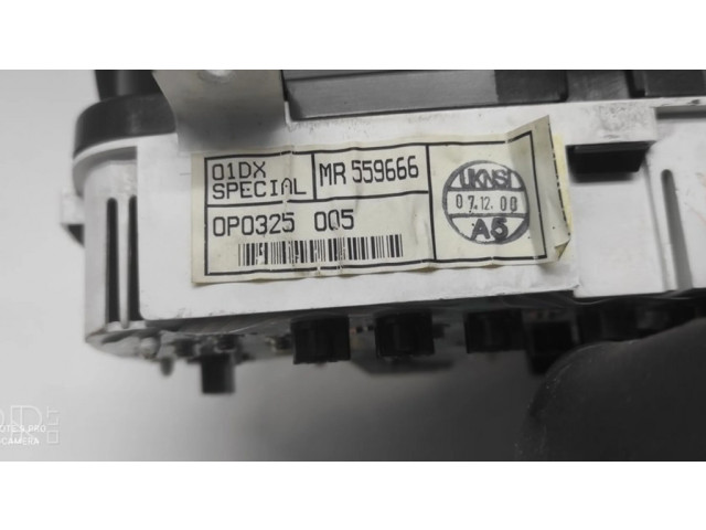 Панель приборов OP0179001, MR559666 Mitsubishi Carisma