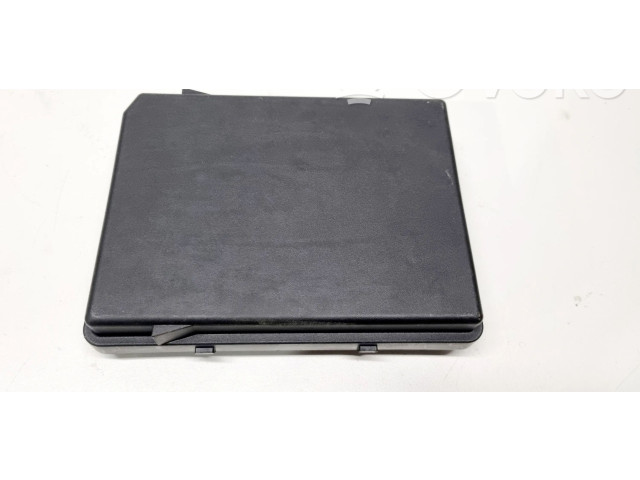 Блок предохранителей 284B74633R Renault Clio V