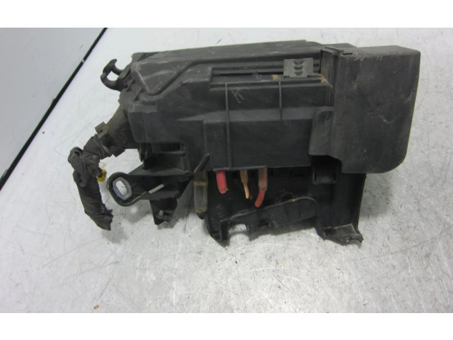 Pojistková skříňka A2465400182 Mercedes-Benz GLA W156 2014