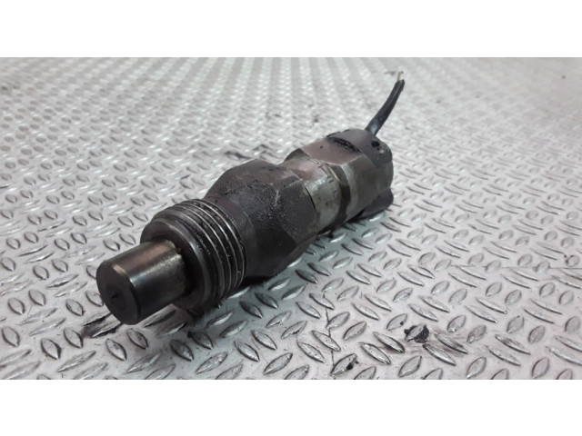 Форсунка LDC009R01A Volvo S40, V40 для дизельного двигателя 1.9