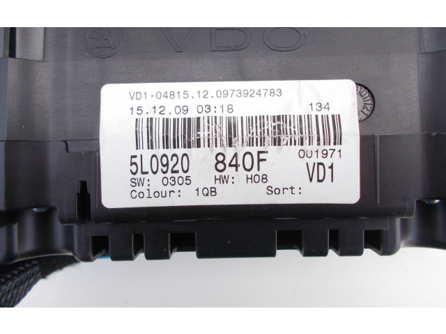 Спидометр (приборный щиток) 5L0920840F Skoda Yeti (5L)