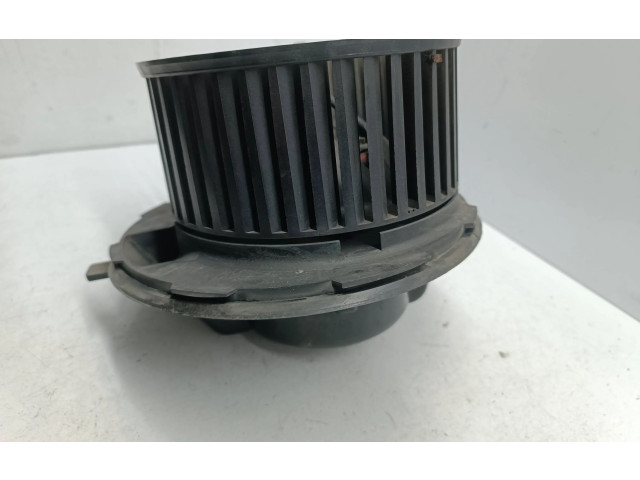 Вентилятор печки 1K1819015A, 983226W Skoda Octavia Mk2 (1Z)