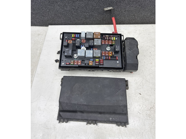 Pojistková skříňka 13368745 Opel Zafira C 2014