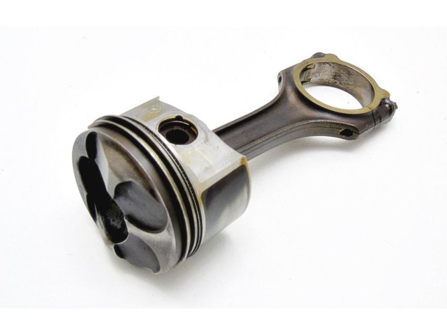 Píst 8299 1 R2 Mercedes-Benz CLK A209 C209