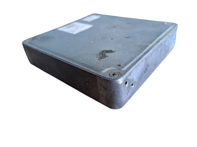 Блок управления двигателя KL0518881C Mazda 626