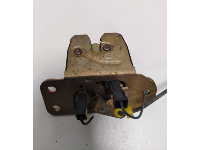 Zámek zadních dveří Volvo S40, V40 2001
