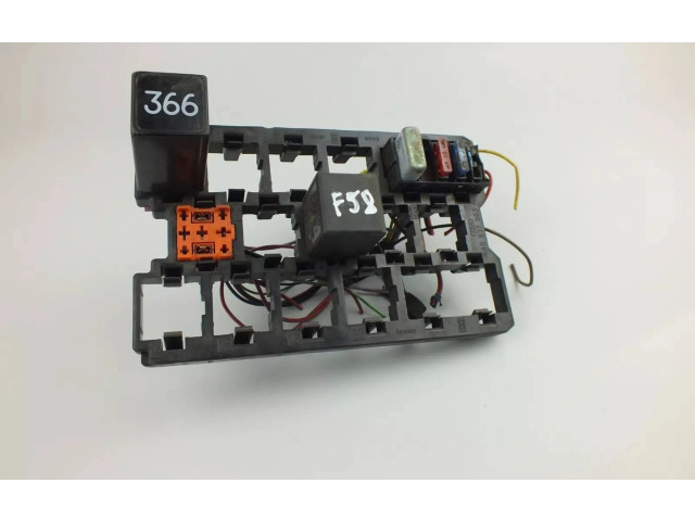 Pojistková skříňka 4A0937503A Audi A6 S6 C4 4A 1995