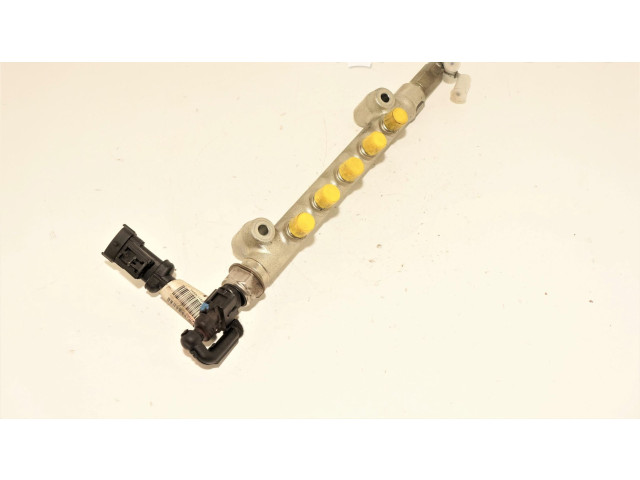 Vstřikovací lišta 5570022 Opel Astra K