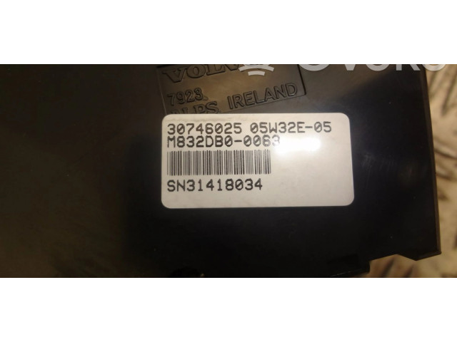 Блок управления климат-контролем 30746025   Volvo XC90