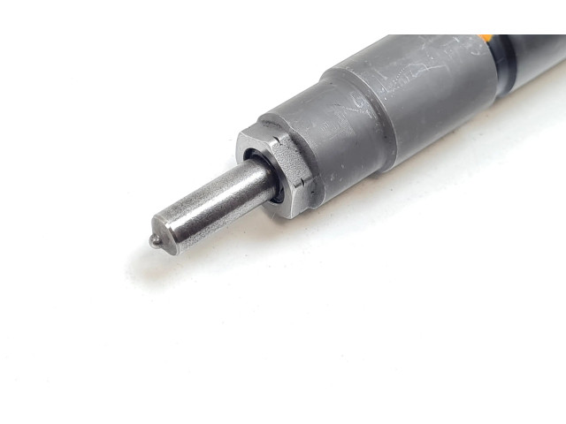 Форсунка 31336769    Volvo XC90  D4204T23 