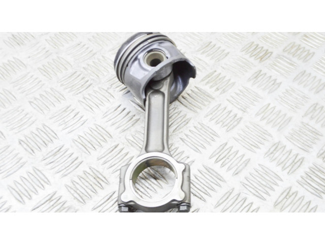 Поршень OM 607.951 A6070302100, A6070300717 Mercedes-Benz Citan W415 для дизельного двигателя 1.5