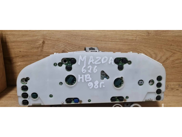 Панель приборов FDGE6VD Mazda 626