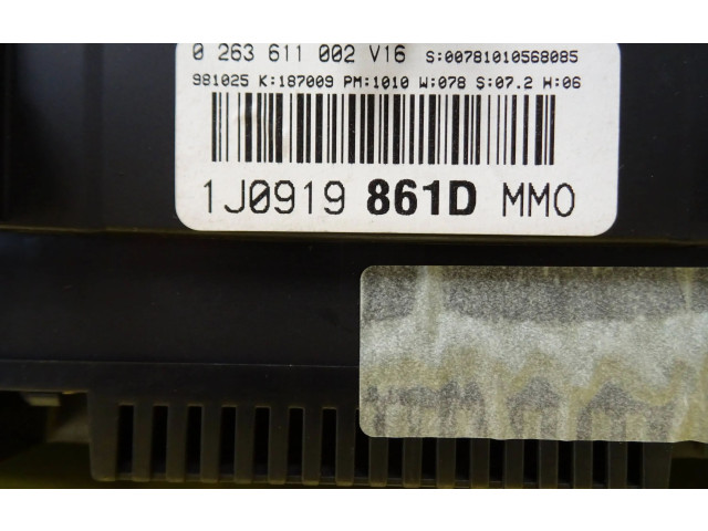 Панель приборов 1J0919861D Volkswagen Bora
