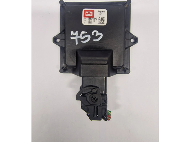 Блок управления DE817030-1   Citroen C-Elysée