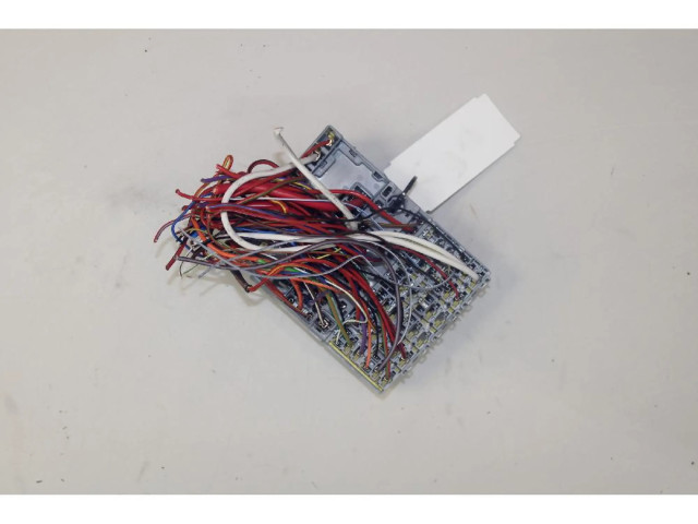 Блок предохранителей Jeep Renegade