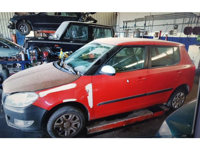 Блок предохранителей Skoda Fabia Mk2 (5J)