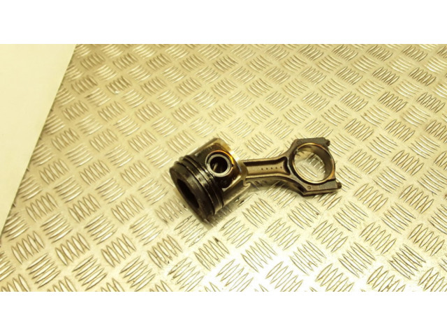 Píst 1911006052, 19B006052B BMW 7 F01 F02 F03 F04 pro naftový motor 3.0 N57