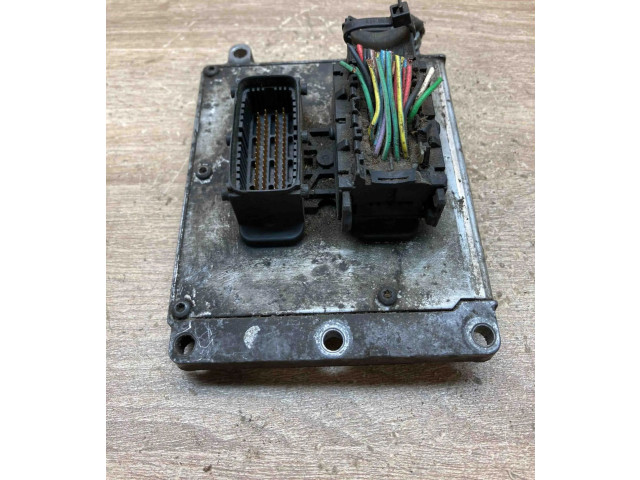 Блок управления двигателем Блок управления 55352688 Saab 9-3 Ver1