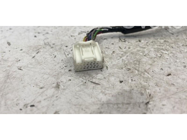 Zpětné zrcátko Nissan Qashqai 2014 963014EH6A