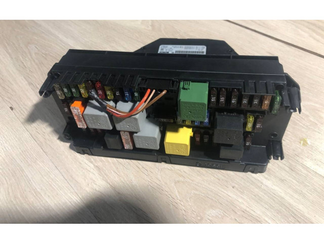 Pojistková skříňka A2129005912, A2129025505 Mercedes-Benz C W204 2012