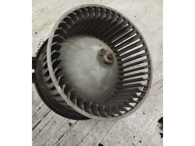 Вентилятор печки       Mazda 323