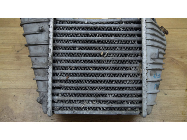 Интеркулер 1J0145805D Skoda Octavia Mk1 (1U)