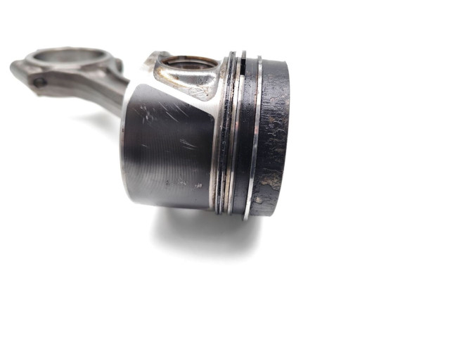  Поршень с шатуном CBAA CBAA  Audi A3 S3 8P  