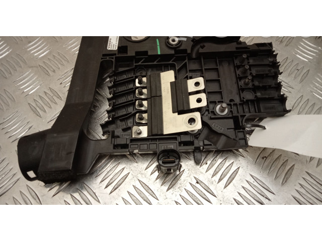 Блок предохранителей 32200114 Volvo XC60