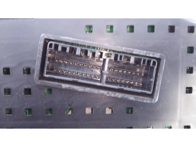 Přístrojová deska  SsangYong Korando 2010 8022034562, E3-A3-35-3  