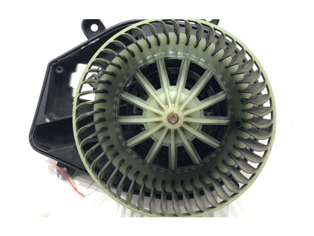Вентилятор печки 8D1820021 Skoda Superb B5 (3U)